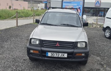 Mitsubishi Pickup L200 4Lugares