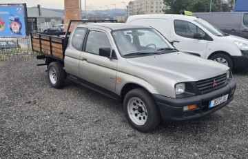 Mitsubishi Pickup L200 4Lugares
